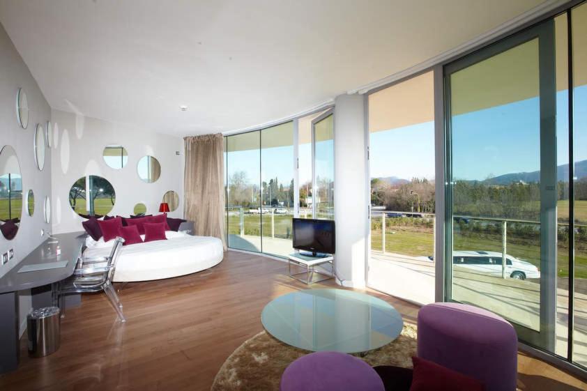 Pisa Tower Plaza Hotel ห้อง รูปภาพ The interior of a typical apartment