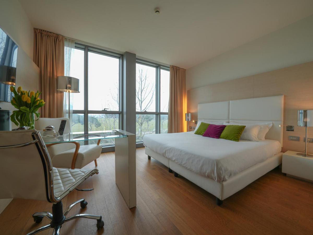 Pisa Tower Plaza Hotel ภายนอก รูปภาพ