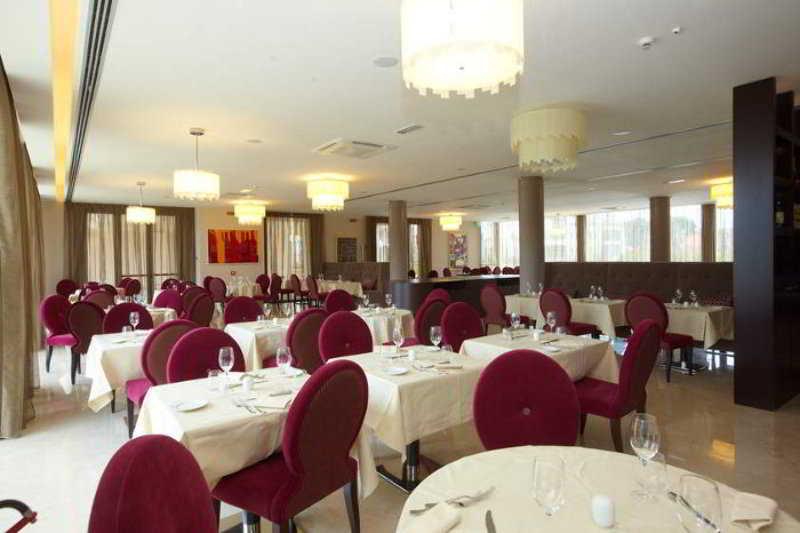 Pisa Tower Plaza Hotel ร้านอาหาร รูปภาพ Restaurant