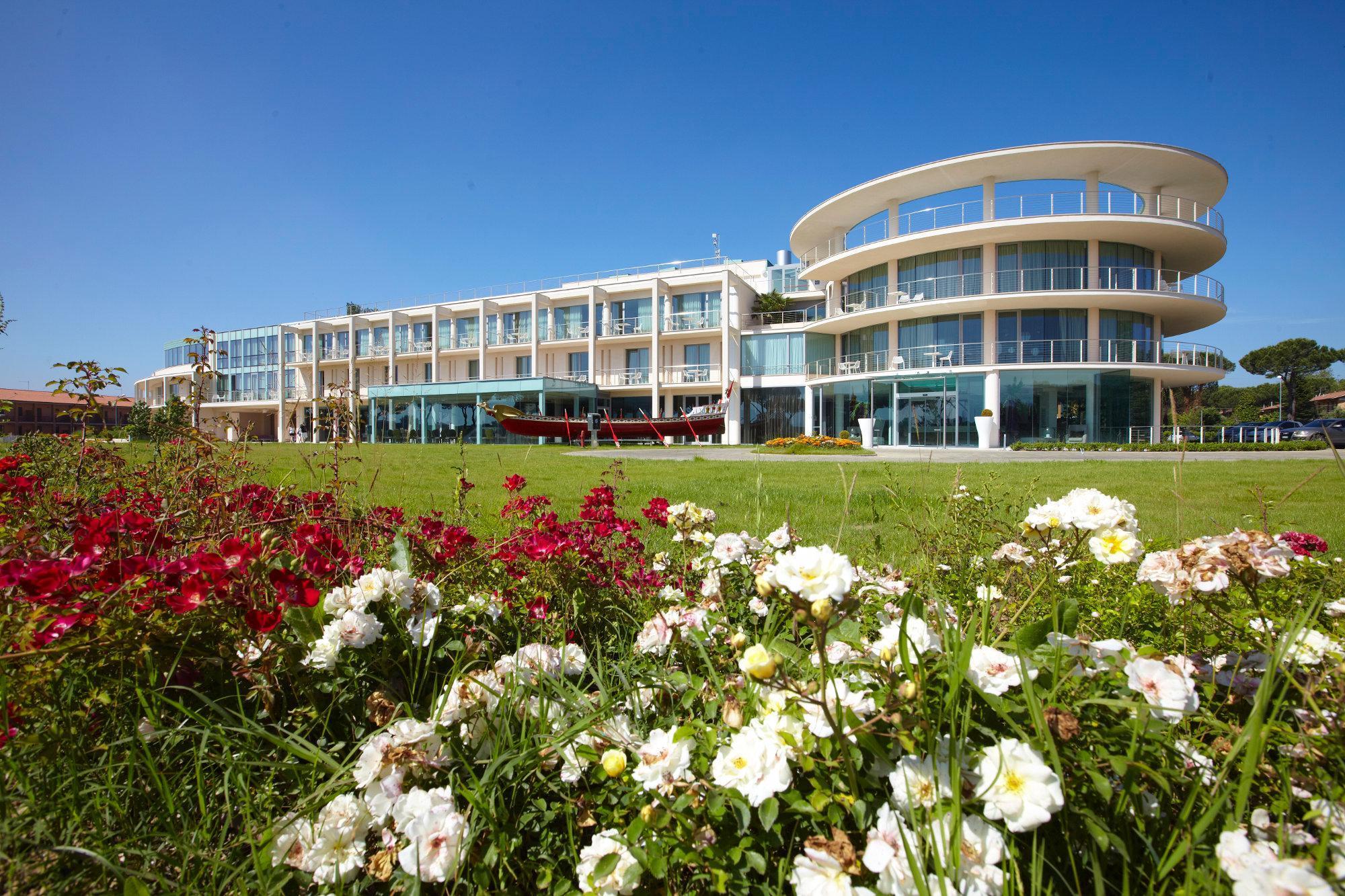 Pisa Tower Plaza Hotel ภายนอก รูปภาพ The International Centre for Life